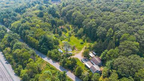 204 Ranch Road, Hawley, PA 18428