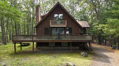 105 Tupelo Lane, Greentown, PA 18426