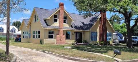 405 E PURISIMA ST, Refugio, TX 78377