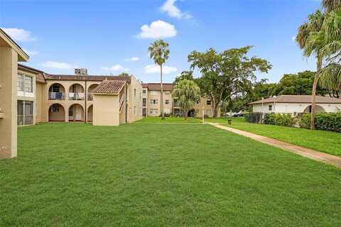 2710 Riverside Dr, Coral Springs, FL 33065