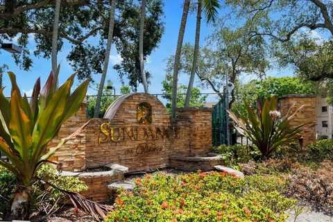 2906 S University Dr, Davie, FL 33328