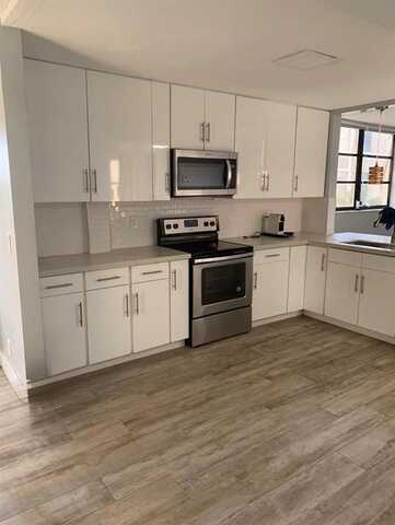 6475 W Oakland Park Blvd, Lauderhill, FL 33313