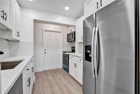 1632 Lauderdale Manor Dr, Fort Lauderdale, FL 33311