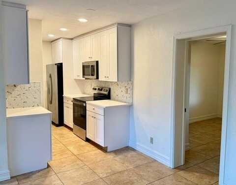 1423 Holly Heights Dr, Fort Lauderdale, FL 33304
