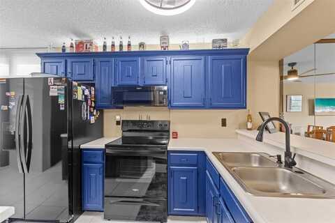 5836 Coral Lake Dr, Margate, FL 33063