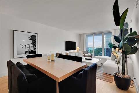 2301 Collins Ave, Miami Beach, FL 33139