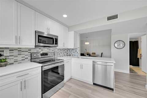 15450 Pembridge Avenue, Delray Beach, FL 33484