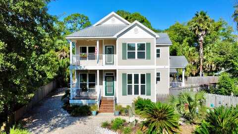 40 Myrtle St, Apalachicola, FL 32320