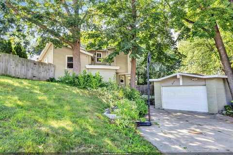 856 ALPINE Drive, GREEN BAY, WI 54311