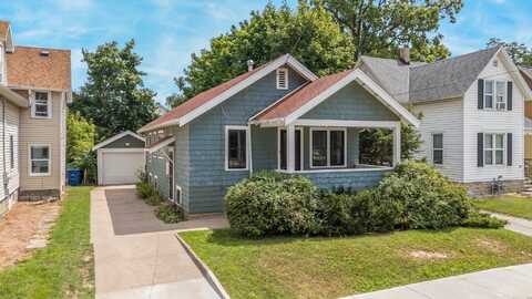 844 MCKINLEY Street, OSHKOSH, WI 54901