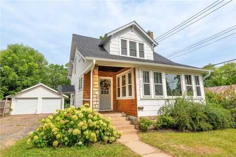 712 Seaver Street, Eau Claire, WI 54701