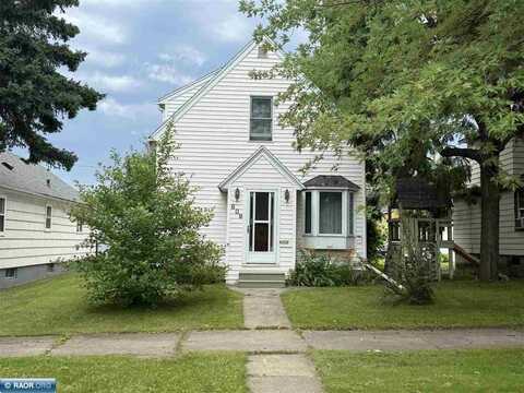 809 16th Street N, Virginia, MN 55792