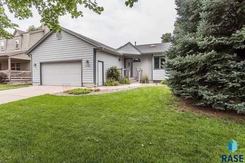 4700 E Alpine Cir, Sioux Falls, SD 57110