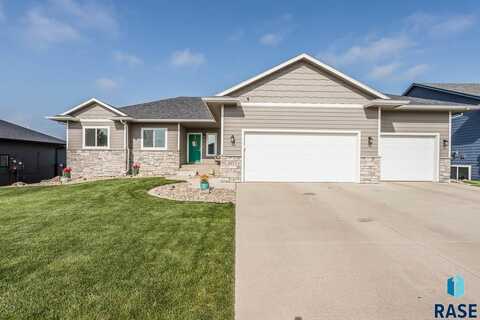 317 N Red Spruce St, Sioux Falls, SD 57110