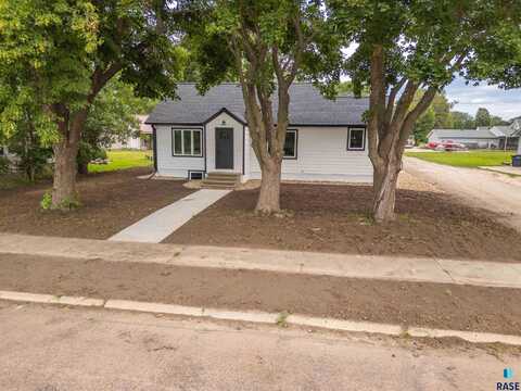 208 2nd Ave, Sibley, IA 51249