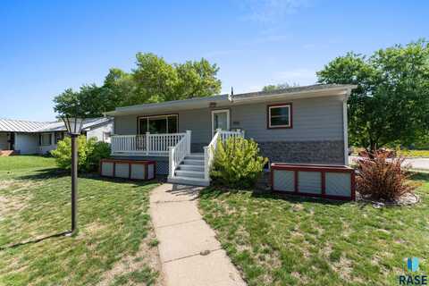 1712 S Bruce Rd, Sioux Falls, SD 57105