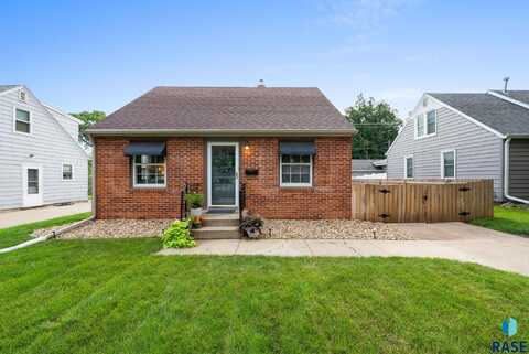1814 S 7th Ave, Sioux Falls, SD 57105