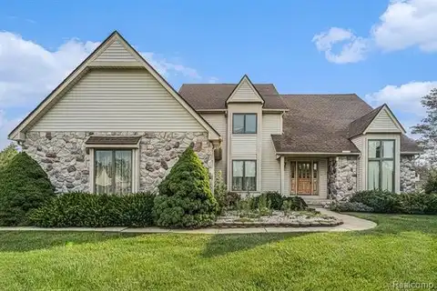23237 Evan Court N, New Boston, MI 48164