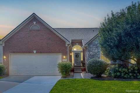 3670 Lexington Drive, Auburn Hills, MI 48326