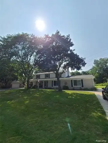 5069 VINCENT Trail, Shelby, MI 48316