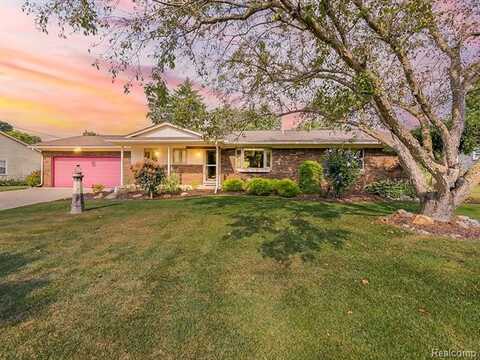 2658 Freeman Drive, Lake Orion, MI 48360
