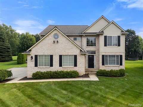 25638 McCrory Lane, South Lyon, MI 48178