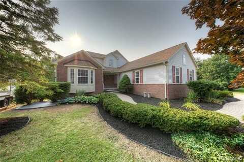 4269 Warrington Drive, Wixom, MI 48393