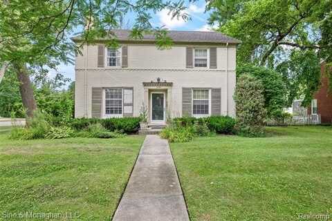 1894 Broadstone Road, Grosse Pointe Woods, MI 48236