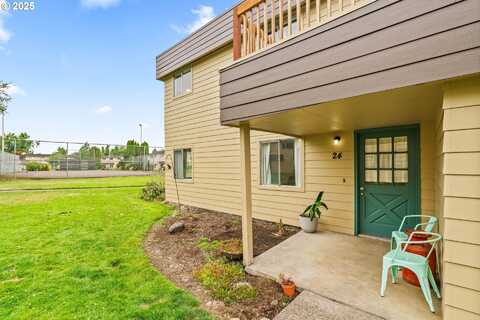 2727 GATEWAY ST, Springfield, OR 97477