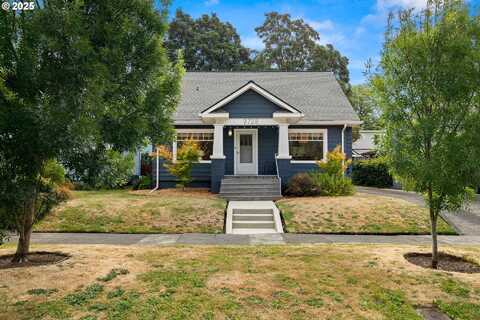 3728 NE 17TH AVE, Portland, OR 97212
