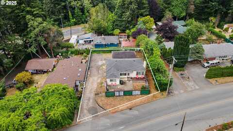 1537 WOODLAND DR, Coos Bay, OR 97420