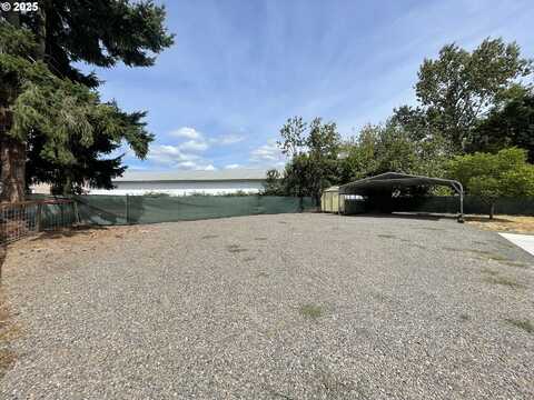 E Dixon, Coburg, OR 97408
