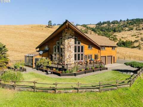 325 BEALS CREEK RD, Canyonville, OR 97417