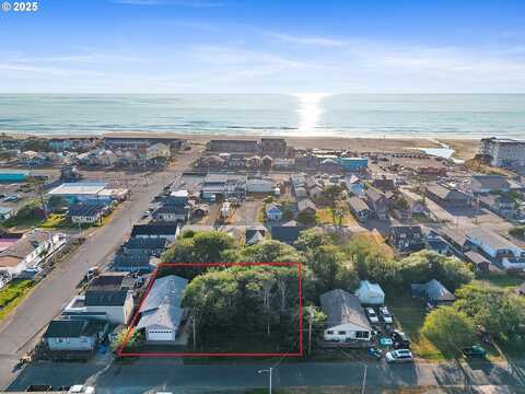 185 S CORAL ST, Rockaway Beach, OR 97136