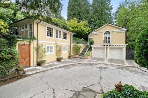 2525 SW HILLCREST DR, Portland, OR 97201
