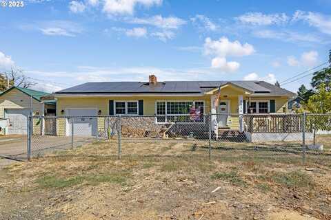 2974 NE DOUGLAS AVE, Roseburg, OR 97470