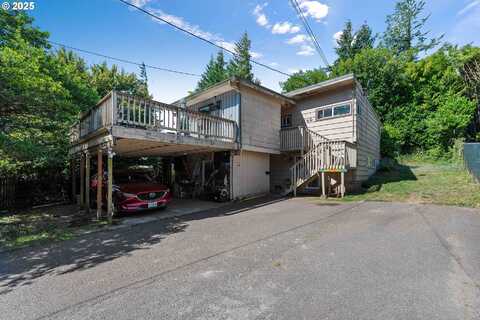 1140 OCEAN CT, Coos Bay, OR 97420