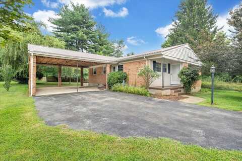 2029 S Hampshire AVE, Covington, VA 24426