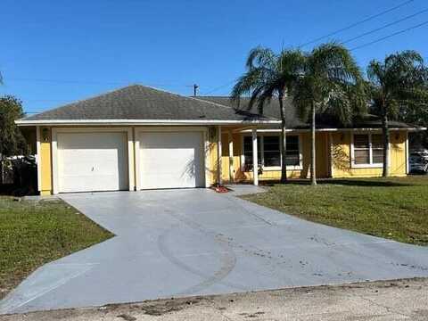 2351 SE Maize Street, Port Saint Lucie, FL 34952