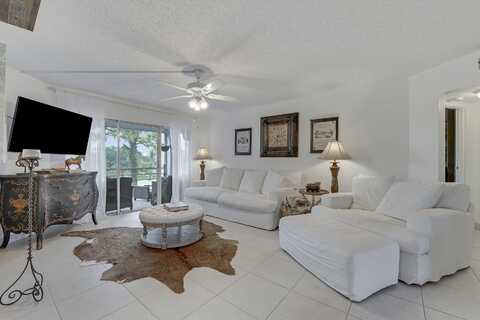 3755 Via Poinciana, Greenacres, FL 33467