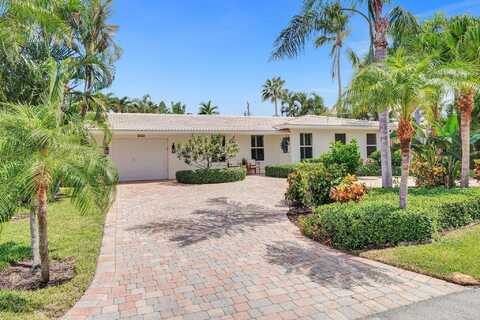 2641 NE 52nd Street, Lighthouse Point, FL 33064