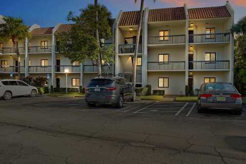 2550 Presidential 106 Way, West Palm Beach, FL 33401
