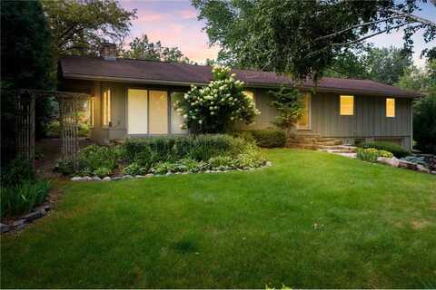 4929 Valley Forge Lane N, Plymouth, MN 55442