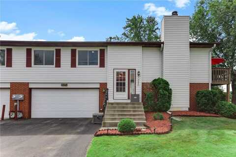 3945 Gershwin Avenue N, Oakdale, MN 55128