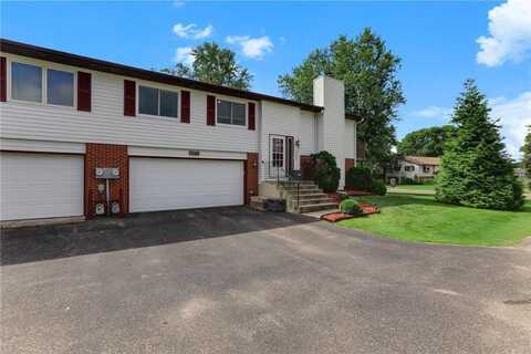 3945 Gershwin Avenue N, Oakdale, MN 55128