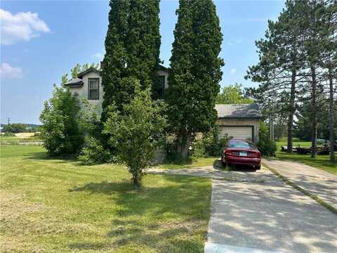 302 4th Street SE, Deer River, MN 56636