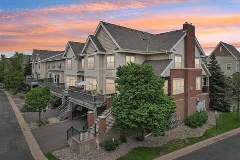 8100 Oakview Circle N, Maple Grove, MN 55369
