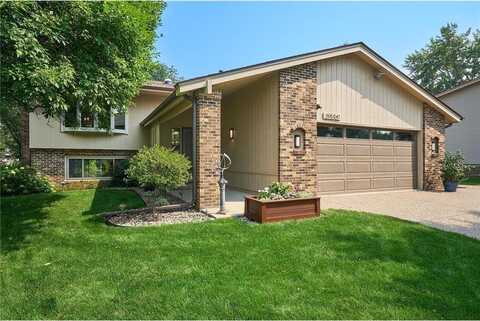 10550 Maryland Circle S, Bloomington, MN 55438