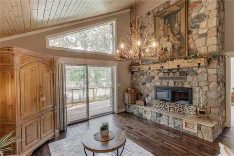 8734 White Oaks Trail, Pequot Lakes, MN 56472