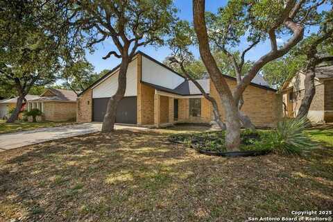 9367 Thornbury, San Antonio, TX 78250